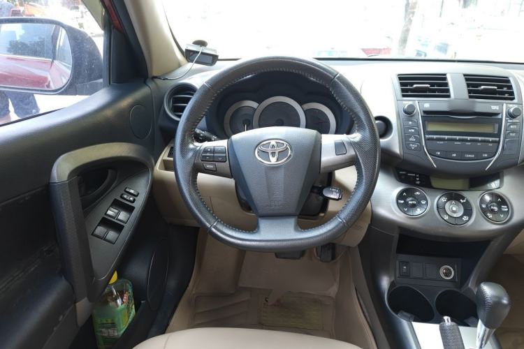 Used Toyota RAV4 2013 Special Edition 2.0L Automatic Classic