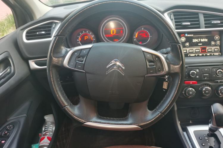 Used Citroen C4L 2015 1.2T Automatic Luxury Edition Steering Wheel