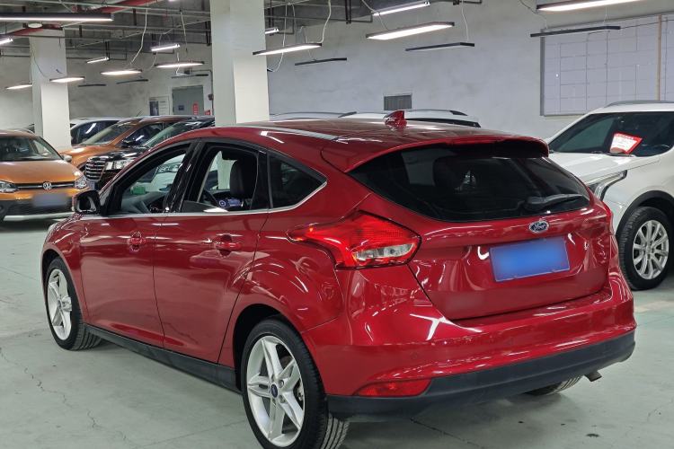 Used Ford Focus 2020 Hatchback Classic 1.5L Automatic Trendy Model Exterior 6