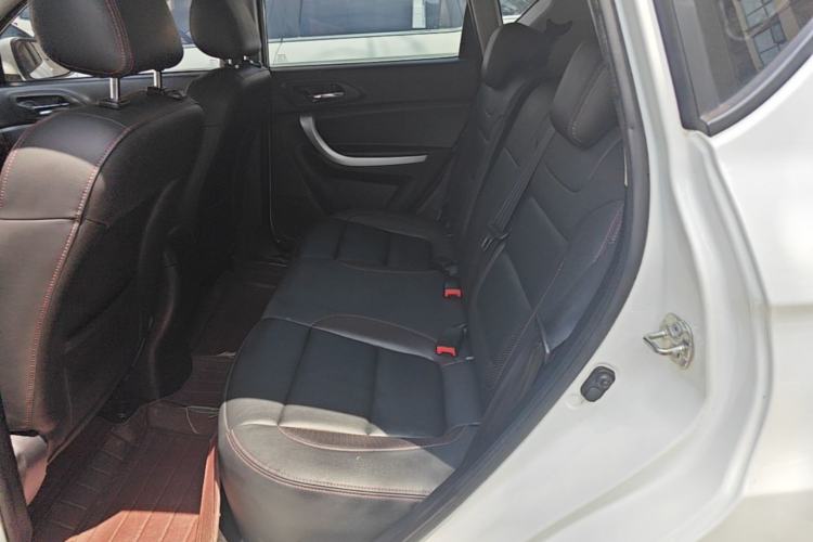 Used CHANGAN CS35 2016 1.6L Manual Luxury Model China V Standard
