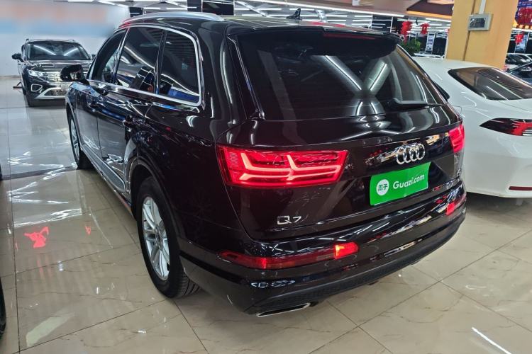 Used Audi Q7 2016 40 TFSI Comfort Model