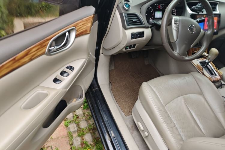 Used Nissan Sylphy 2014 1.6XV CVT Deluxe Edition Driver Seat