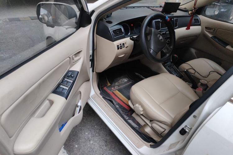 Used Toyota Corolla EX 2013 1.6L Automatic Luxury Edition Driver Seat