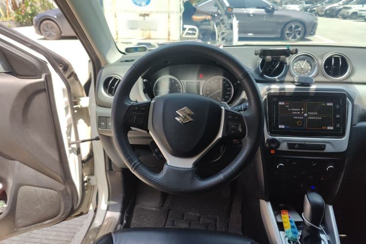 Used Suzuki Vitara 2016 1.4T Automatic Two-Wheel Drive Luxury Version
