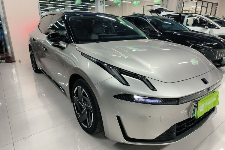 Used Lynk & Co 07 2024 EM-P 126 Long-Range Halo
