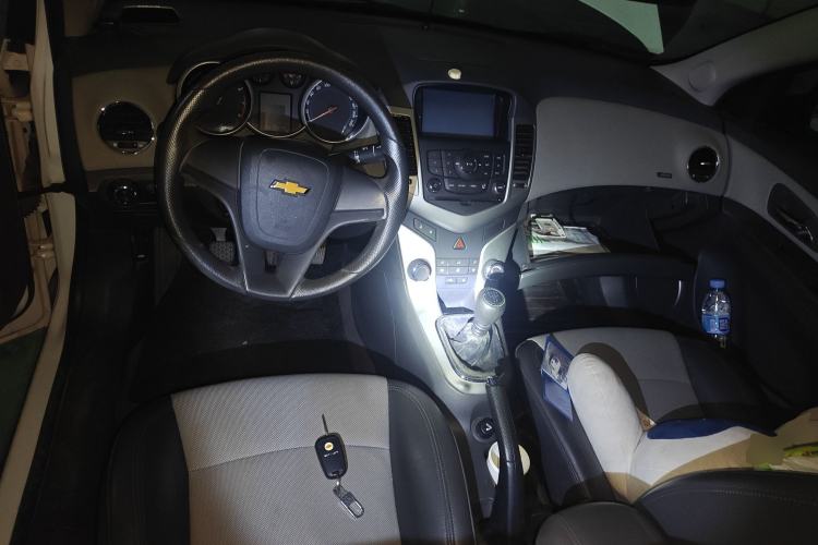 Used Chevrolet Cruze 2013 1.6L SE MT
