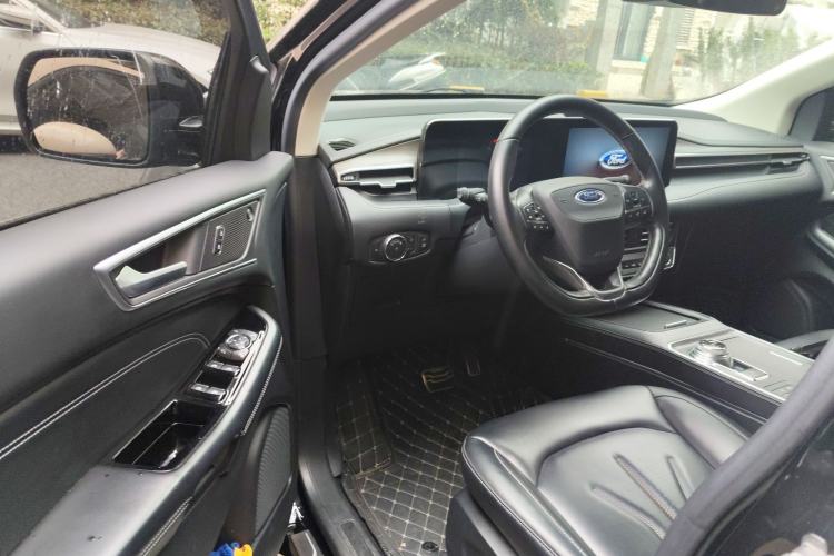 Used Ford Edge 2021 PLUS EcoBoost 245 Two-Wheel-Drive Titanium 7-Seater