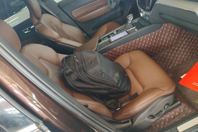 Used Volvo XC60 2021 T5 4x4 Smart Luxury Edition