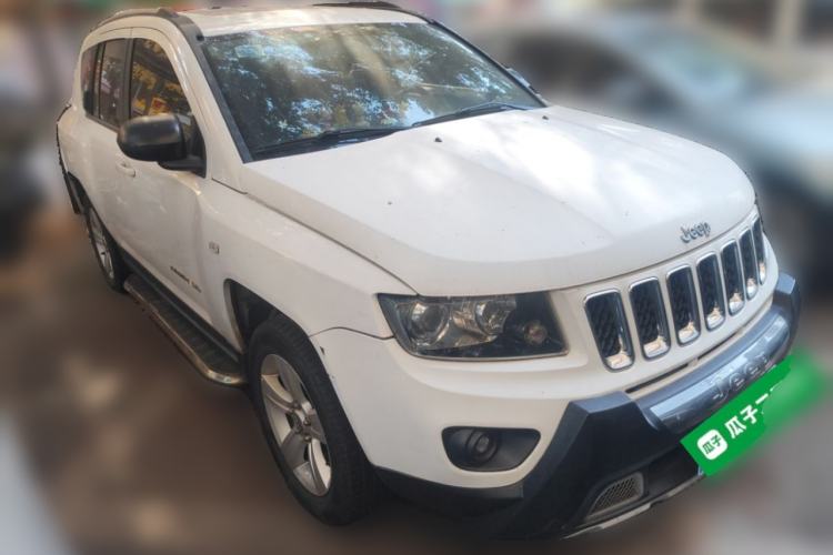 Used Jeep Compass 2014 2.0L two-wheel drive sport version
