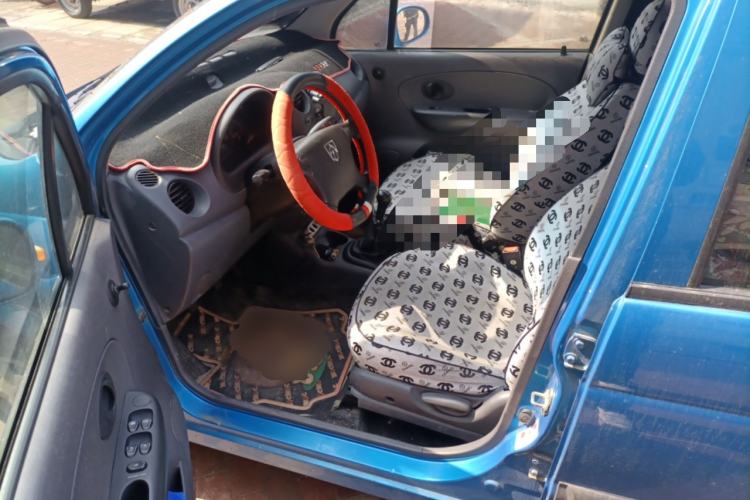 Used Baojun Lechi 2012 Revised 1.0L Manual P-TEC Standard Edition Driver Seat