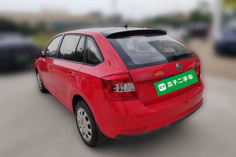 Used Skoda Rapid Spaceback 2014 1.4TSI DSG Enjoyment Edition Rear Left 45 Deg