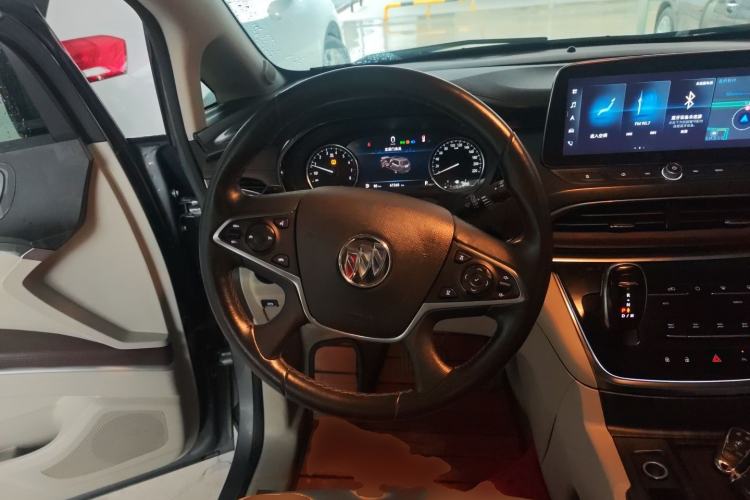 Used Buick GL8 2021 Land Cruiser Executive 652T Premium Model
