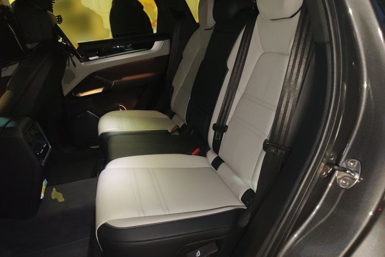 Used Porsche Cayenne E-Hybrid 2024 Cayenne Turbo E-Hybrid 4.0T