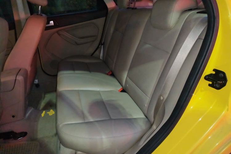 Used Ford Focus 2012 Hatchback Classic 1.8L Manual Fashion Edition
