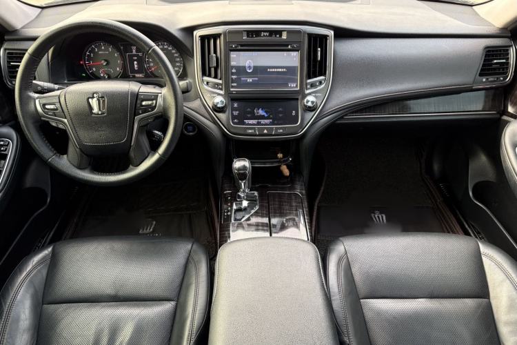 Used Toyota Crown 2015 2.5L Smart Edition
