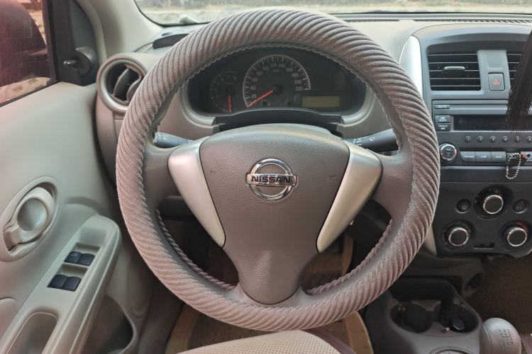 Used Nissan Sunny 2015 1.5XE Manual Comfort Edition
