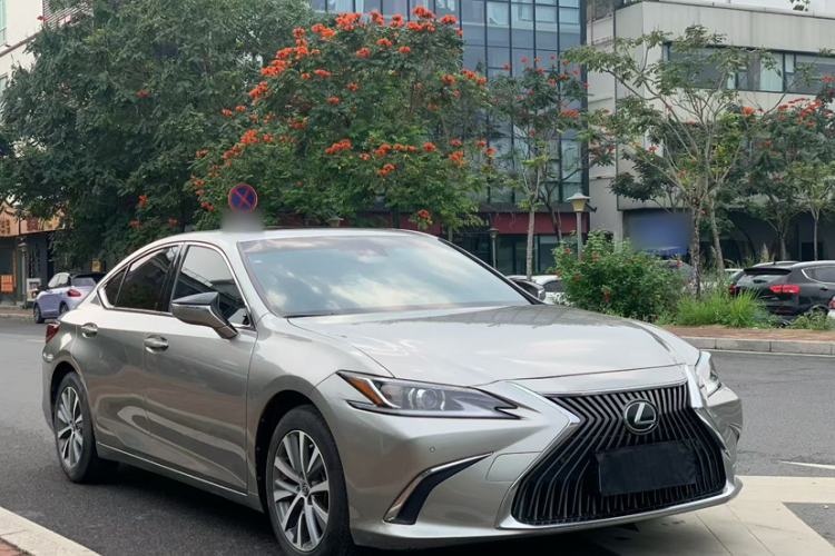 Used Lexus ES 2020 200 Excellence Edition