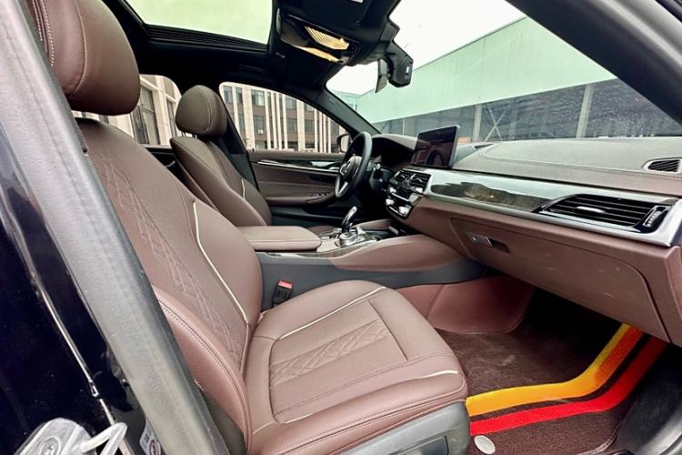 Used BMW 5 Series 2021 Facelifted 525Li M Sport Package