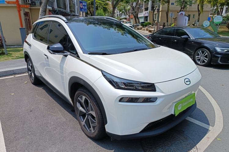 Used AION V 2021 Plus 70 Smart Technology Edition Lithium Iron Phosphate Front Right 45 Deg