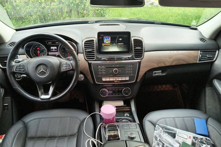 Used Mercedes-Benz GLE 2015 GLE 400 4MATIC Center Console