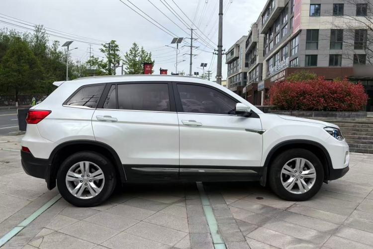 Used CHANGAN CS75 2016 1.8T Automatic Elite Model China V Standard Exterior 6