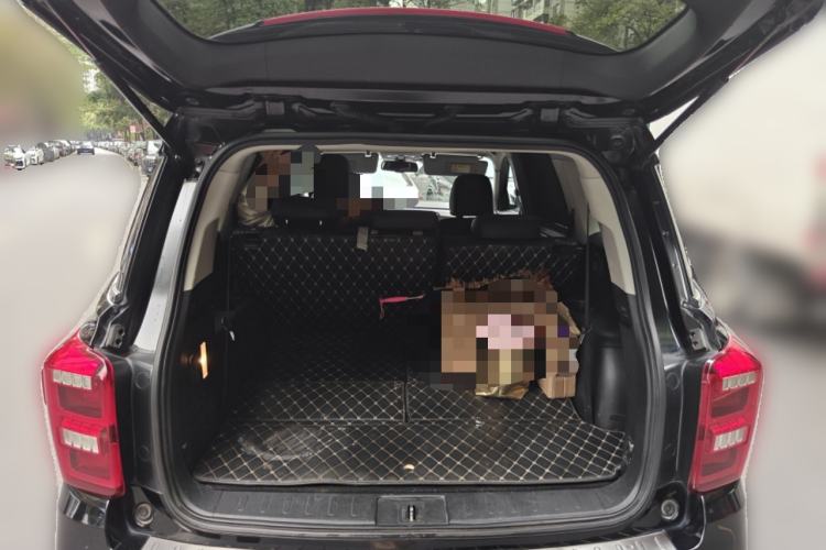 Used GAC Trumpchi GS8 2017 320T Two-Wheel Drive Luxury Smart Connectivity Version (7 Seats) Trunk