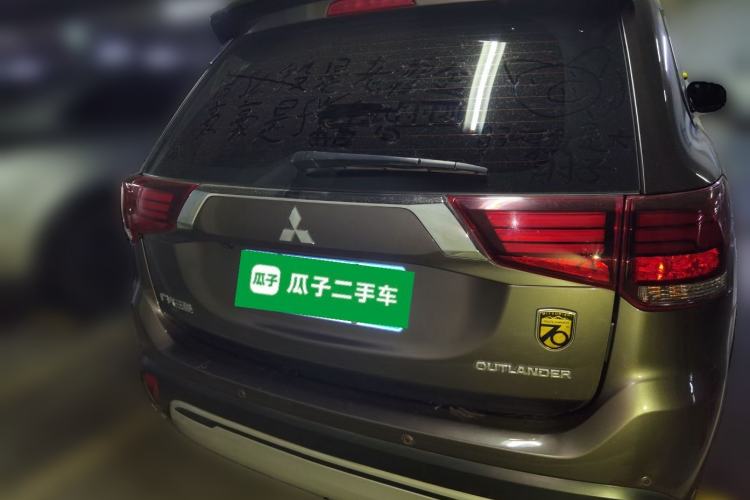 Used Mitsubishi Outlander 2019 2.0L Two-Wheel Drive Comfort Edition 7-Seater China VI Standard

