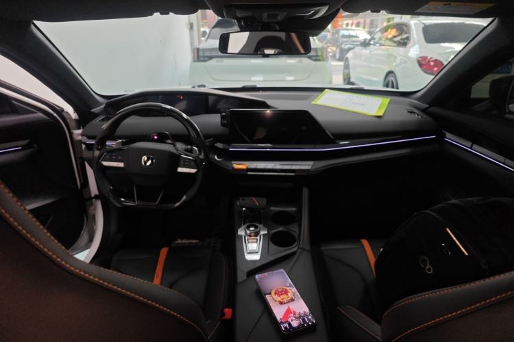 Used CHANGAN UNI-V 2024 1.5T Prestige Edition
