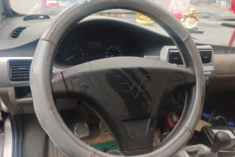 Used Wuling Rongguang 2011 1.2L Comfort Model
