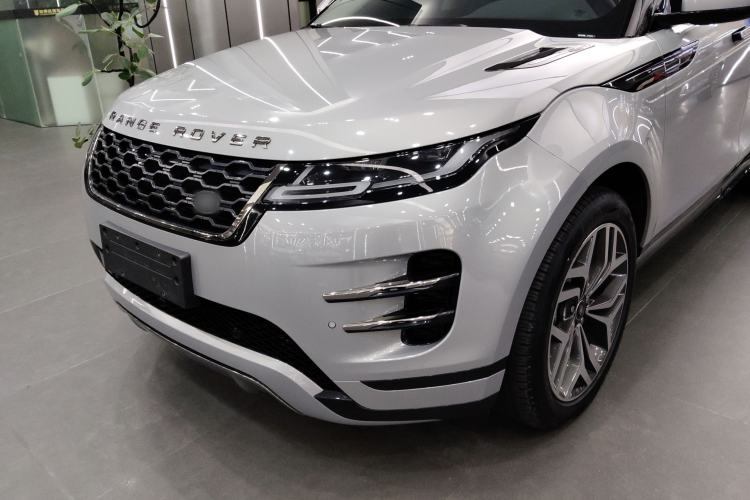 Used Land Rover Range Evoque 2023 Aurora L 249 PS Luxury Edition
