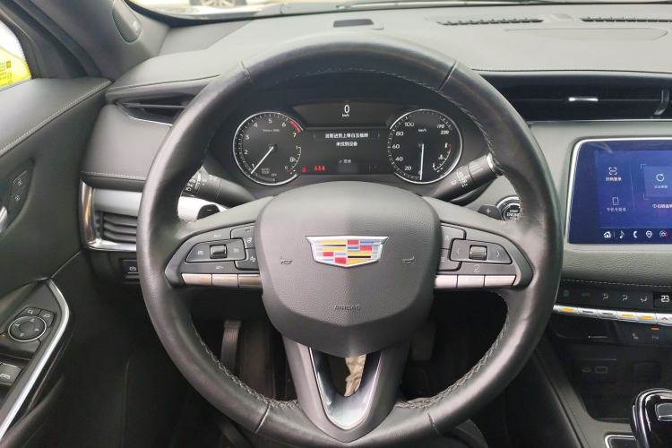 Used Cadillac XT4 2023 28T Two-Wheel-Drive Luxury Version
