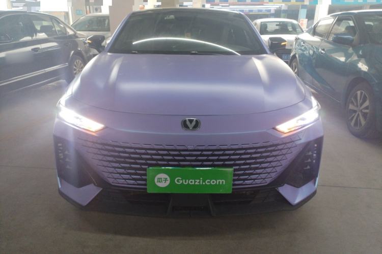 Used CHANGAN UNI-V 2022 1.5T Prestige Version Front