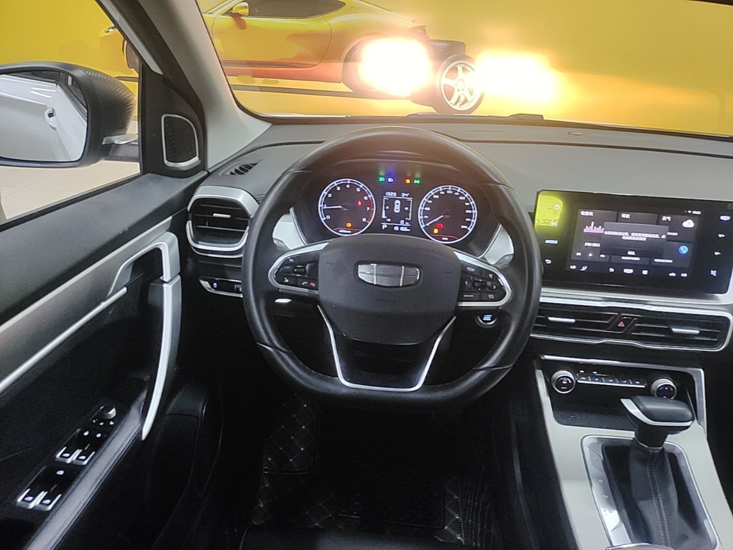 Geely Auto Coolray 2025 1.5L CVT Super Edition — снимка 13