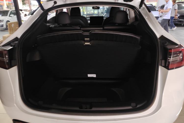 Used Tesla Model Y 2024 Rear-Wheel-Drive Version Trunk