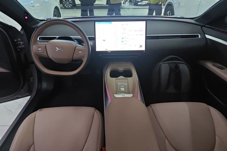 Used XPeng MONA M03 2025 600 with Ultra-Long Range Max Center Console