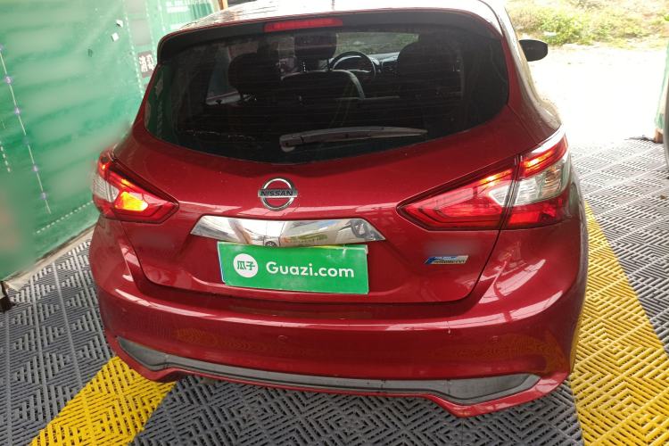 Used Nissan Tiida 2016 1.6L CVT Cool Dynamic Edition