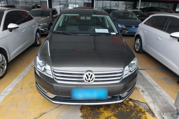Used Volkswagen Magotan 2015 1.8TSI Luxury Model Front