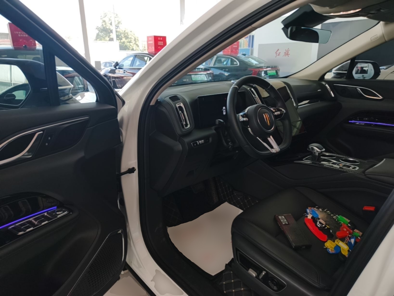 Hongqi HS3 PHEV 2025 Model 117km Jingwei Edition — снимка 18