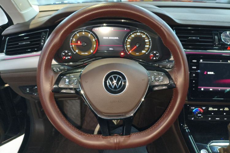 Used Volkswagen Phideon 2021 380TSI Luxury Edition
