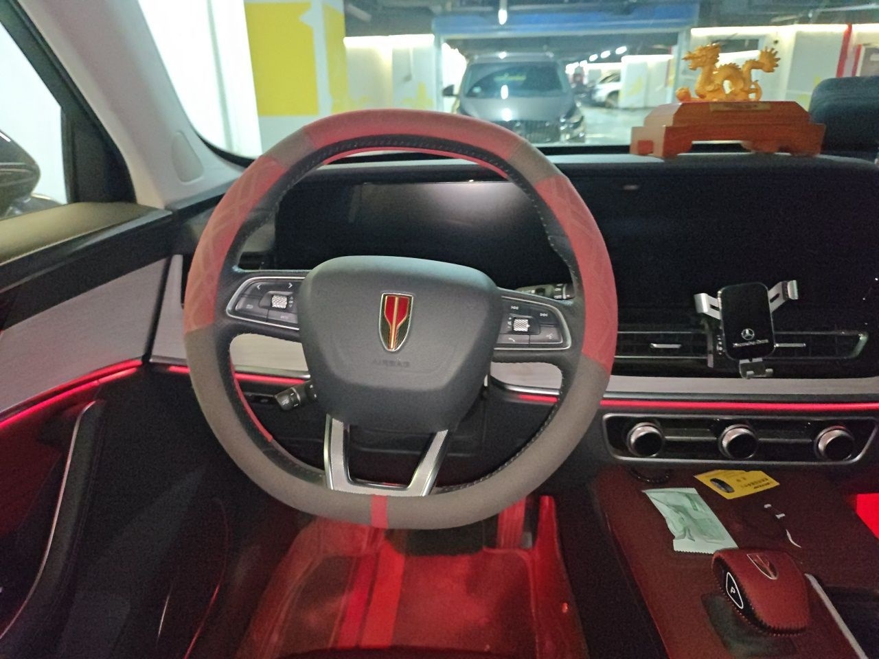 Hongqi HS5 2025 2.0T Two-Wheel Drive Flagship Pro Edition - Chinese Trim Xiang — снимка 10