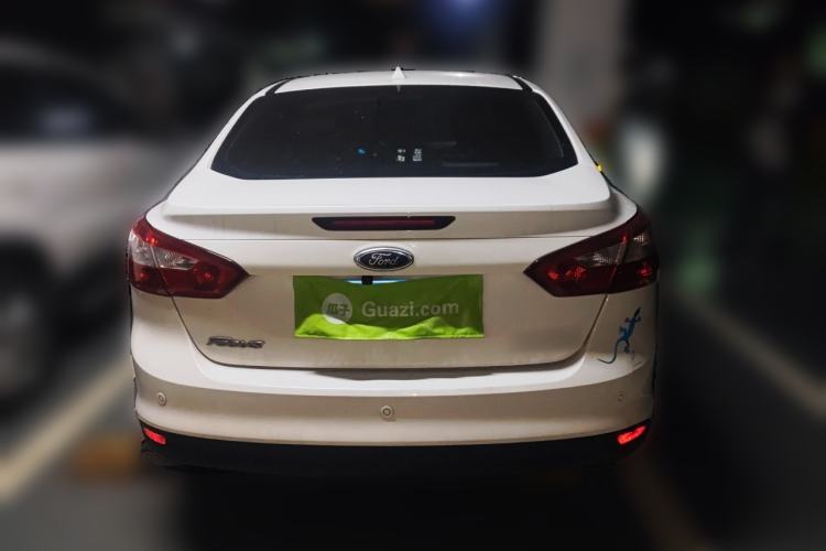 Used Ford Focus 2012 Sedan 1.6L Automatic Fashion Edition