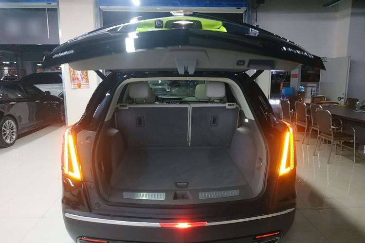 Used Cadillac XT5 2022 2.0T Four-Wheel Drive Luxury Version (Hummingbird Edition) Trunk