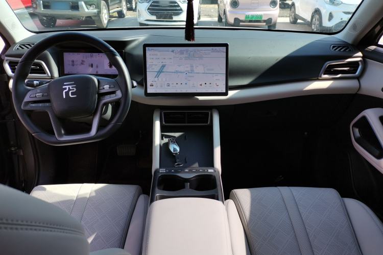 Used BYD Yuan UP 2025 Intelligent Driving Version 401 KM Dynamic Edition
