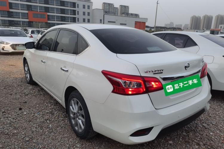 Used Nissan Sylphy 2021 Classic 1.6XL CVT Luxury Edition Exterior 2