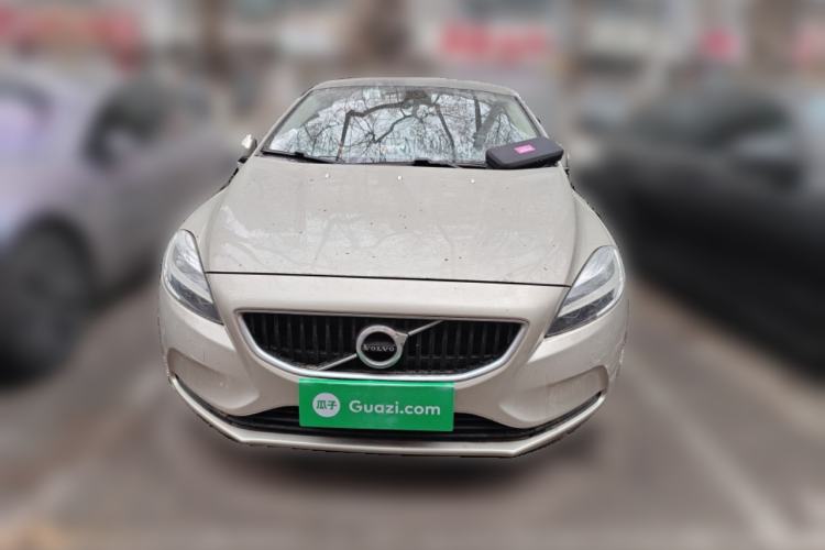 Used Volvo V40 2017 T3 Zhiyi Edition Front