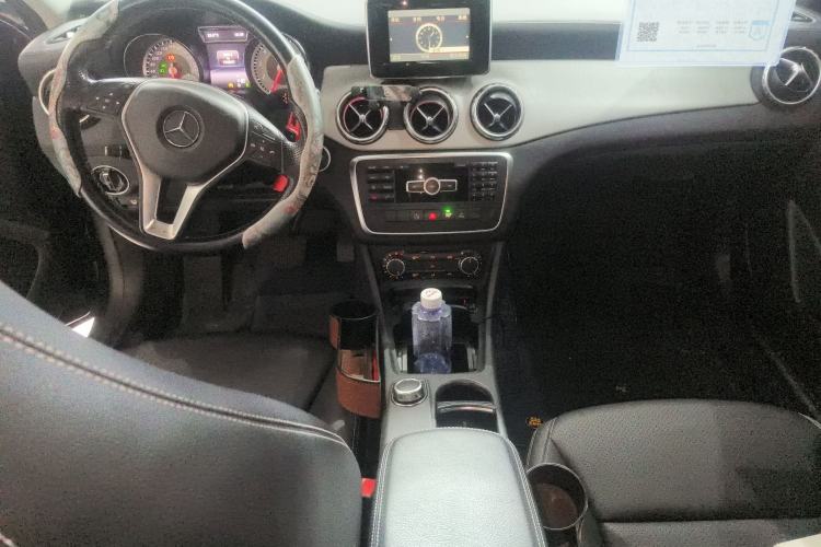 Used Mercedes-Benz GLA 2015 GLA 200 Fashion Model

