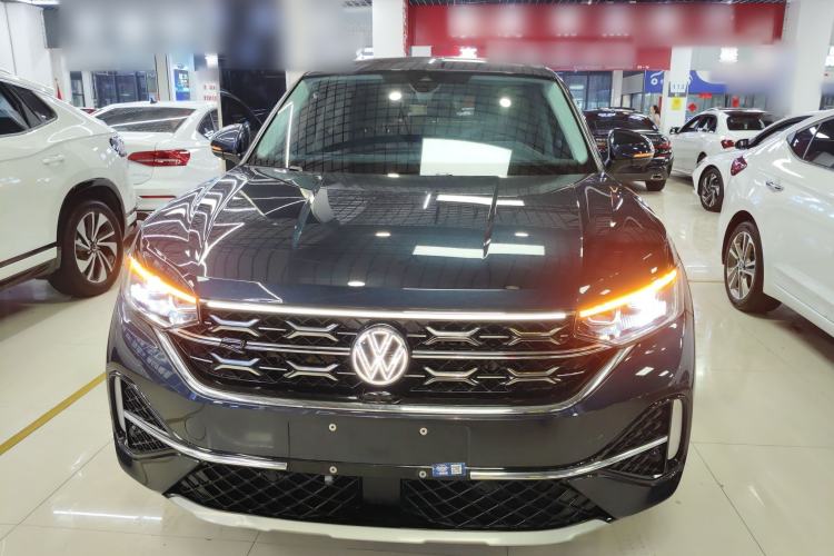 Used Volkswagen Tayron X 2023 330TSI Two-Wheel-Drive Prestige High-Energy Version Front