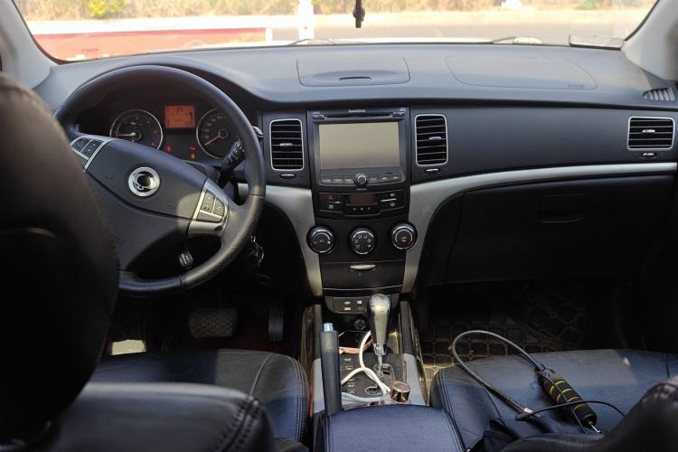 Used SsangYong Korando 2011 2.0T Diesel Two-Wheel Drive Automatic Luxury Navigation Edition