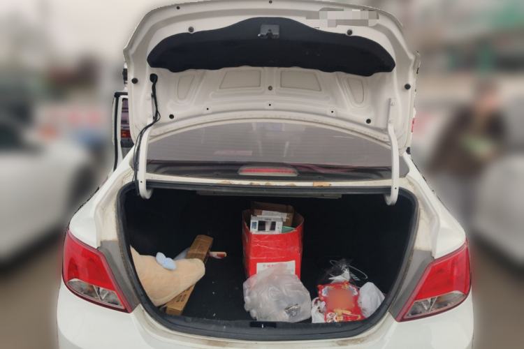 Used Hyundai Verna (older generation) 2016 1.4L Automatic Smart GLS Trunk