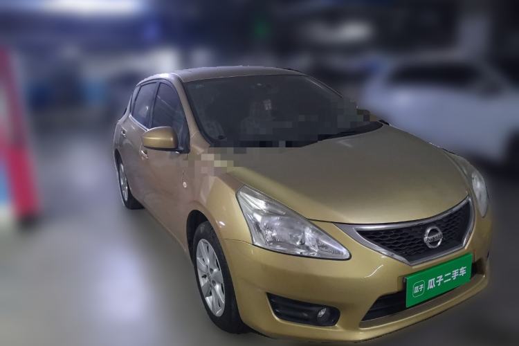 Used Nissan Tiida 2011 1.6L CVT Smart Version Front Right 45 Deg